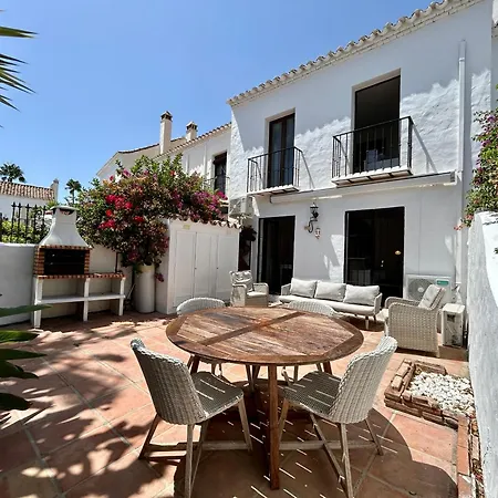House In Surrounded By Golf Courses Holiday home *